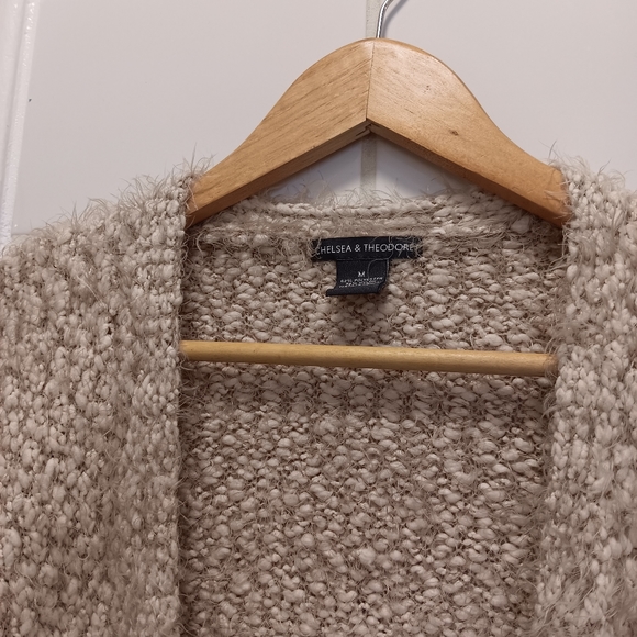 Cardigan - Picture 3 of 5